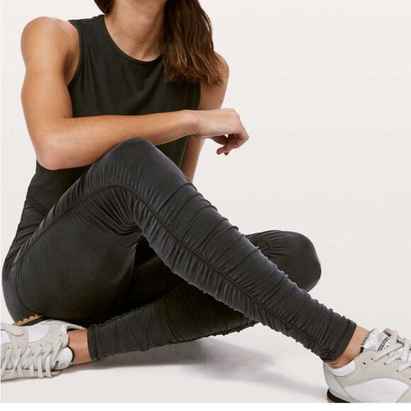 Lululemon Into Something Good Tight *28" Black- Size 4 - Picture 1 of 12